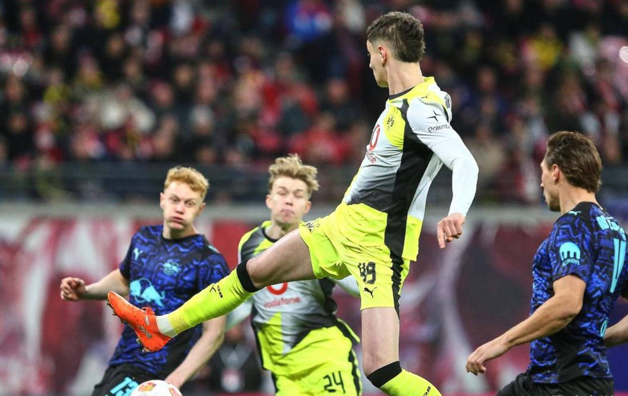 多特蒙德德甲击败霍芬海姆阿德耶米突破建功